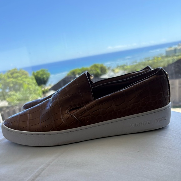 Michael Kors men/women’s(unisex) brown shoes,Barely worn,size 10,rubber outsole - Picture 5 of 14